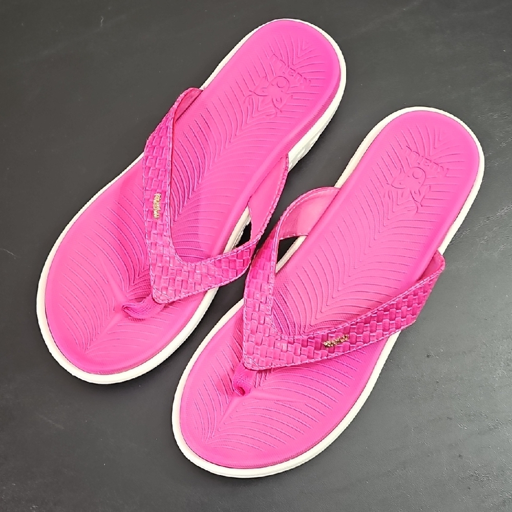 KuaiLu Pink Flip-Flops - Womens 11 - Like New